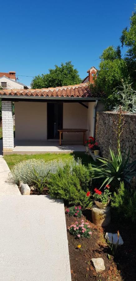 House Mergi بومير المظهر الخارجي الصورة